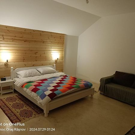 Hotel Imperfect House Rîşnov Esterno foto