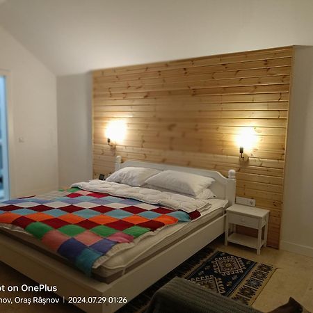 Hotel Imperfect House Rîşnov Esterno foto